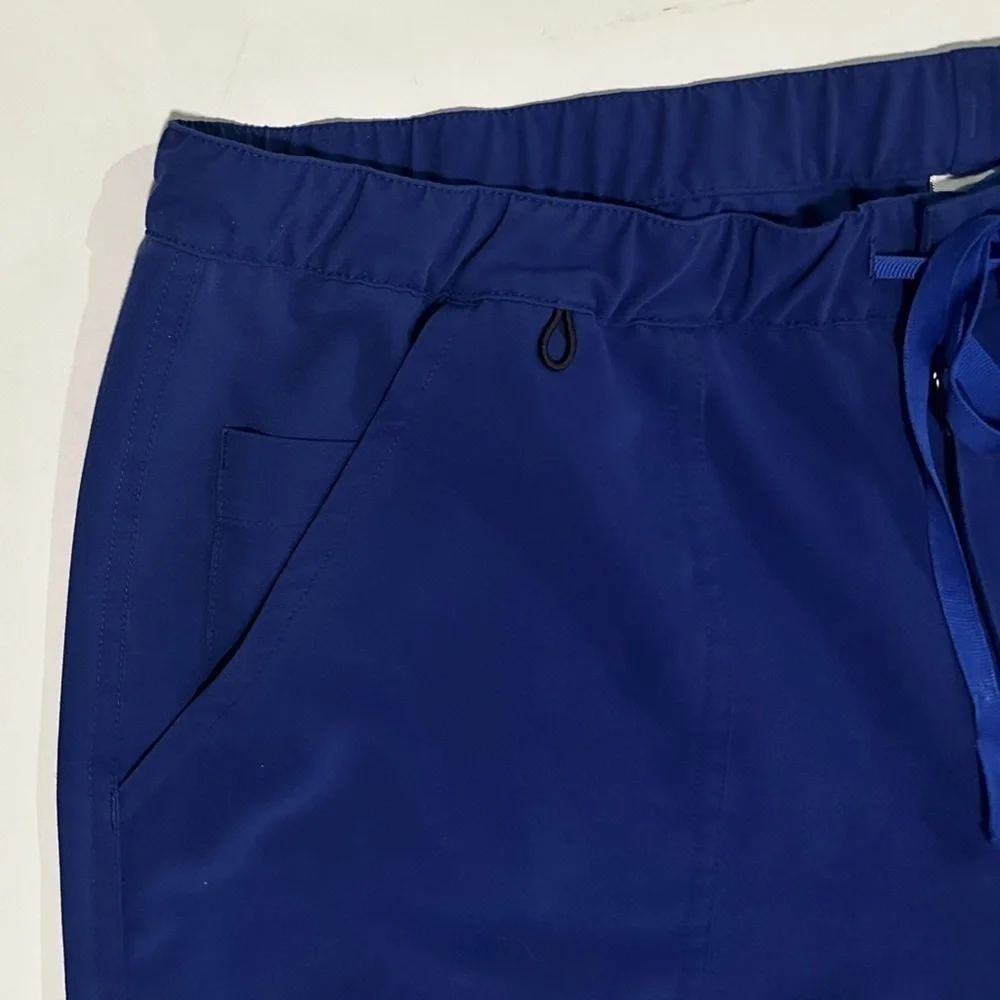 FIGS Cairo Cargo Scrub Pants Navy 9 Pockets Zipper Fly Straight Leg Classic Fit